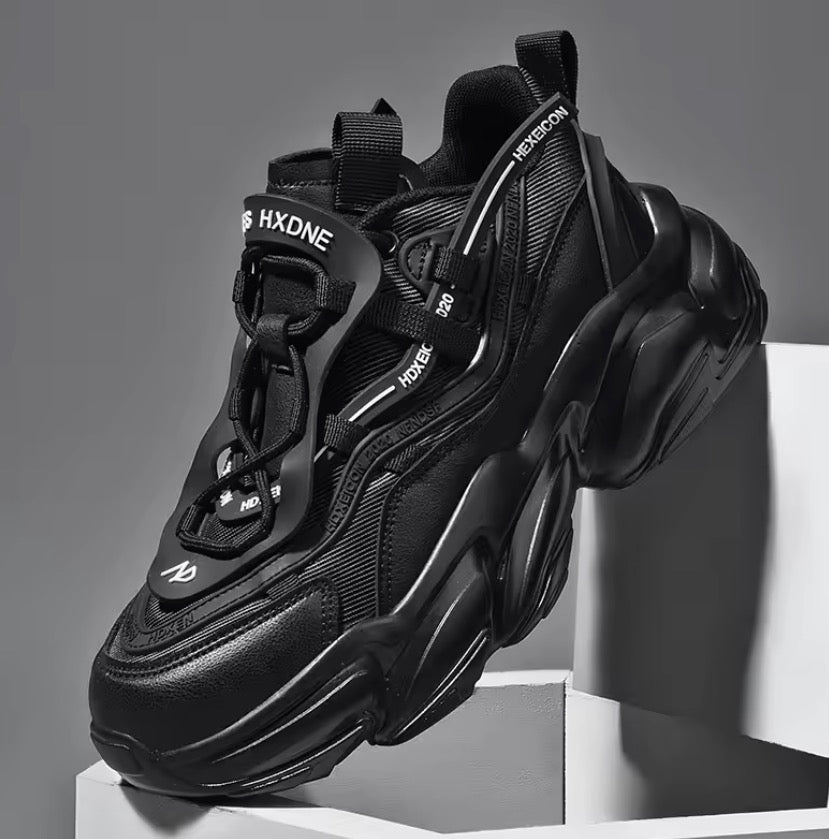 UrbanMove™ – Chunky Sneaker Urban Total Black.